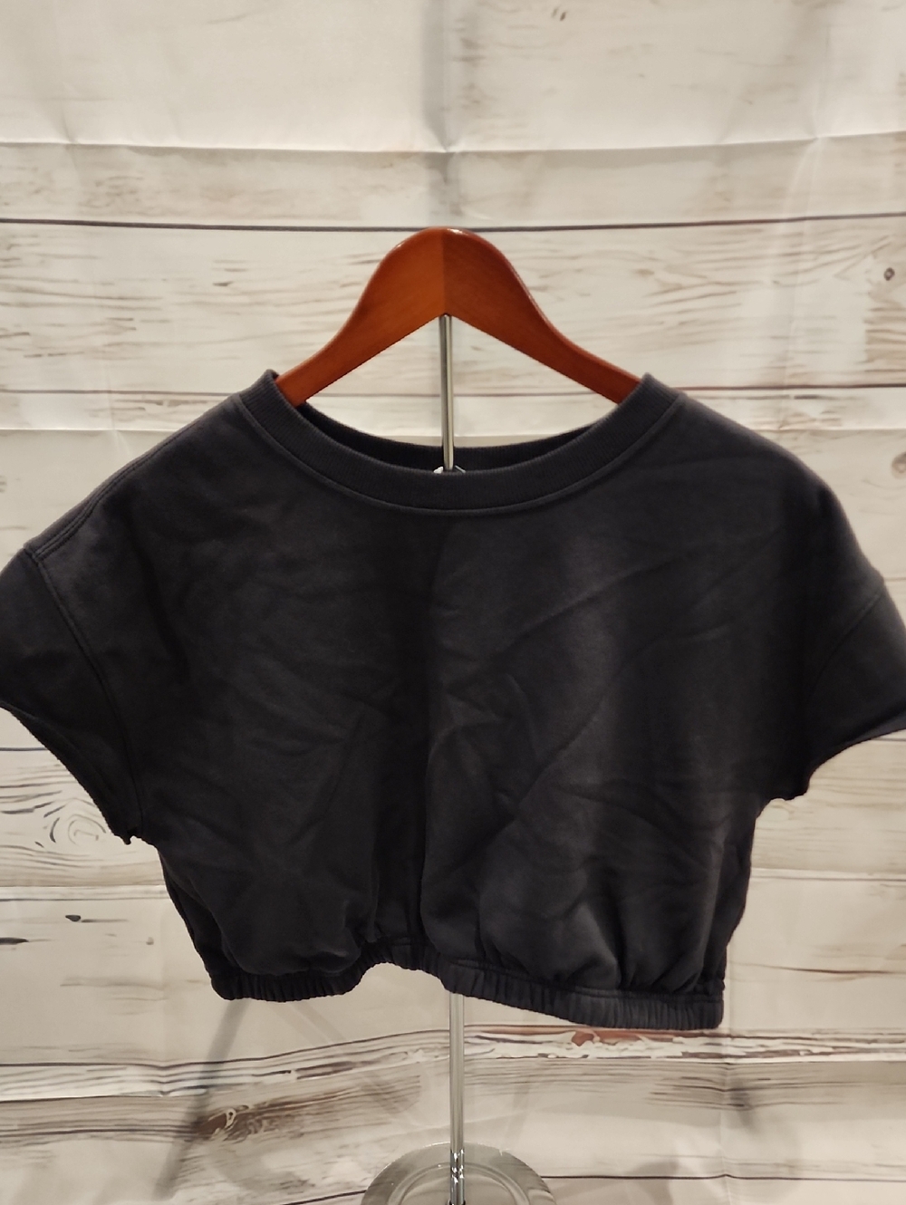 DSG Black Cropped Short-Sleeve Pullover